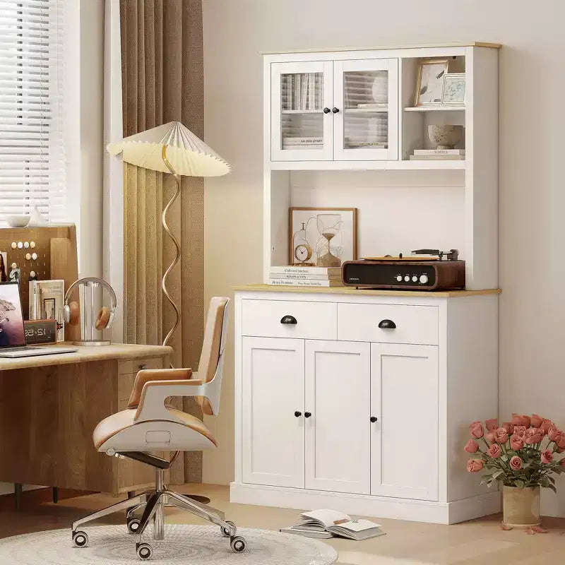 Meuble de cuisine indépendant avec plan de travail large, Armoire de garde-manger haute avec étagères réglables, Vaisselier moderne pour salle à manger