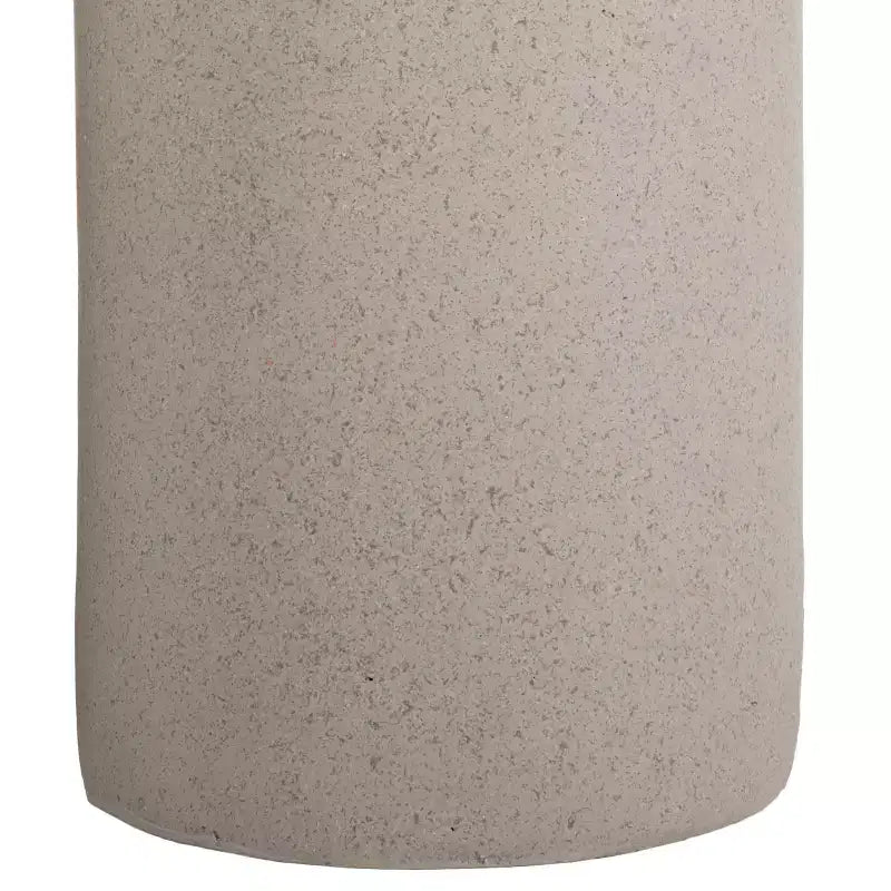 Table d'appoint ronde, grise, motif tambour sculptural