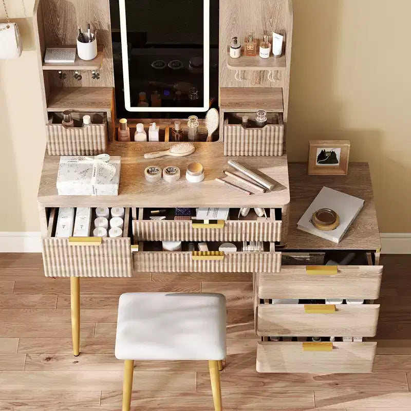 Coiffeuse 7 tiroirs avec miroir LED et détails sculptés, meuble-lavabo rainuré avec pieds en métal et tabouret en PU, avec rangement à bijoux